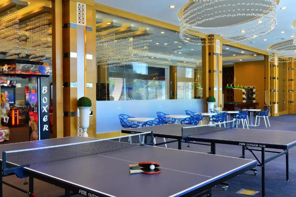 Azura Park Residence