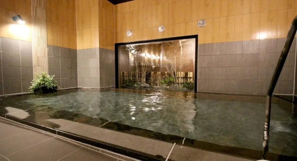 Hotel Route-Inn Takaoka Ekimae