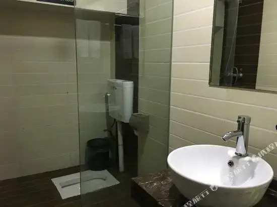 1018 Express Hotel