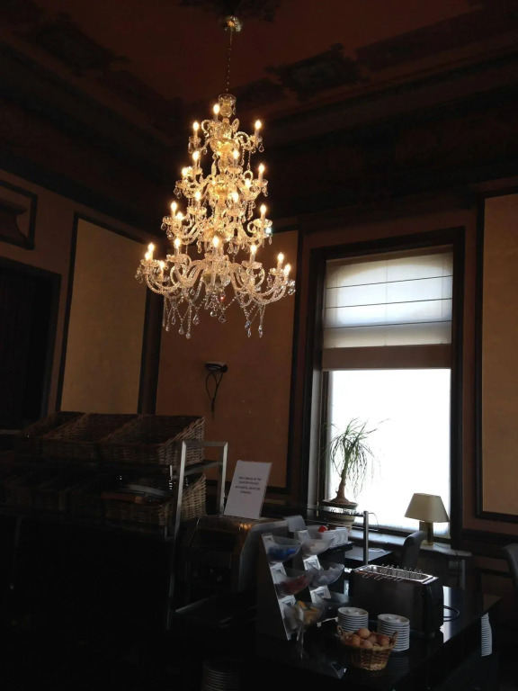Golden Tree Hotel
