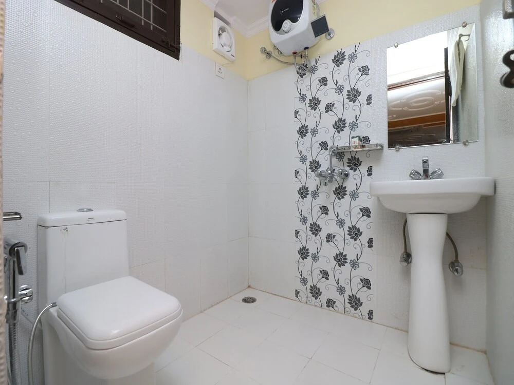 OYO 9809 Hotel Shree Residency