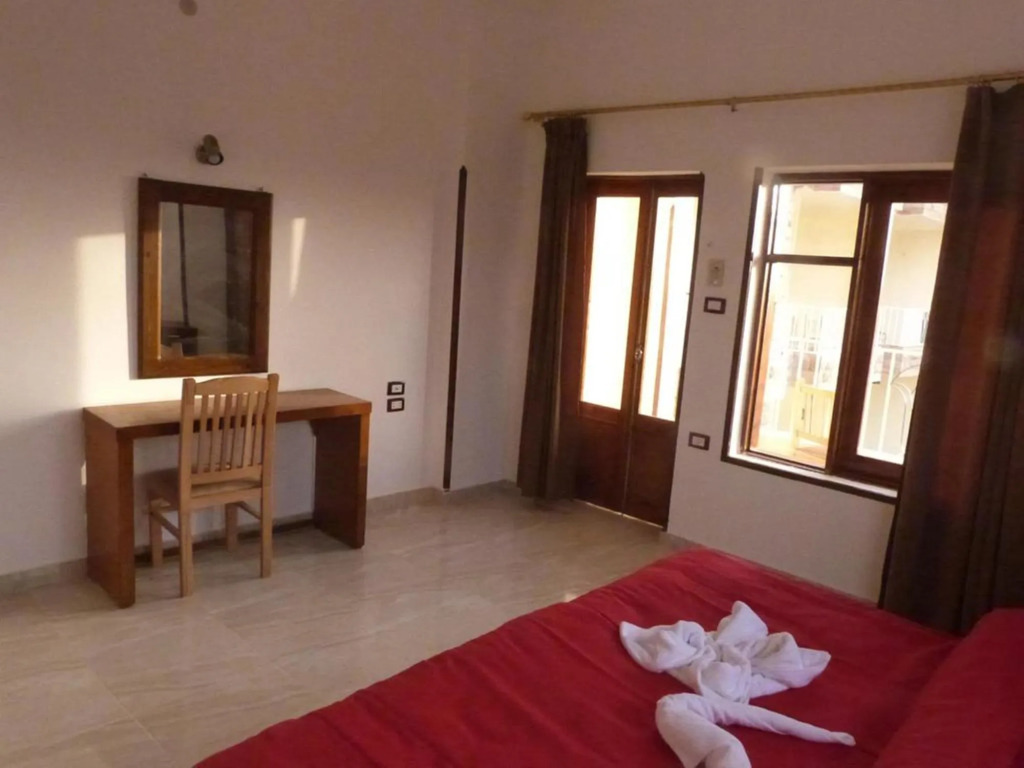 Thebes Hotel