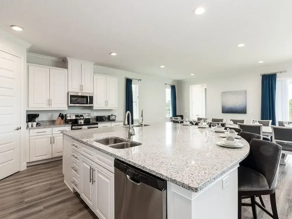 Luxurious 14br / 14ba Private Pool + Spa 14 Bedroom Home