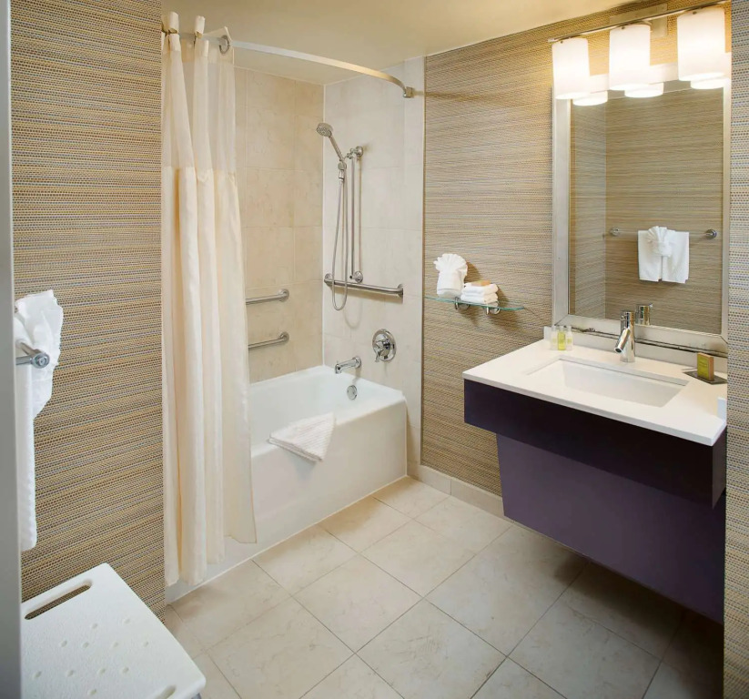 DoubleTree by Hilton Baltimore - BWI Airport