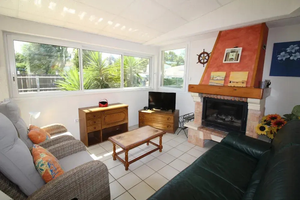 House in Empuriabrava Near the Beach