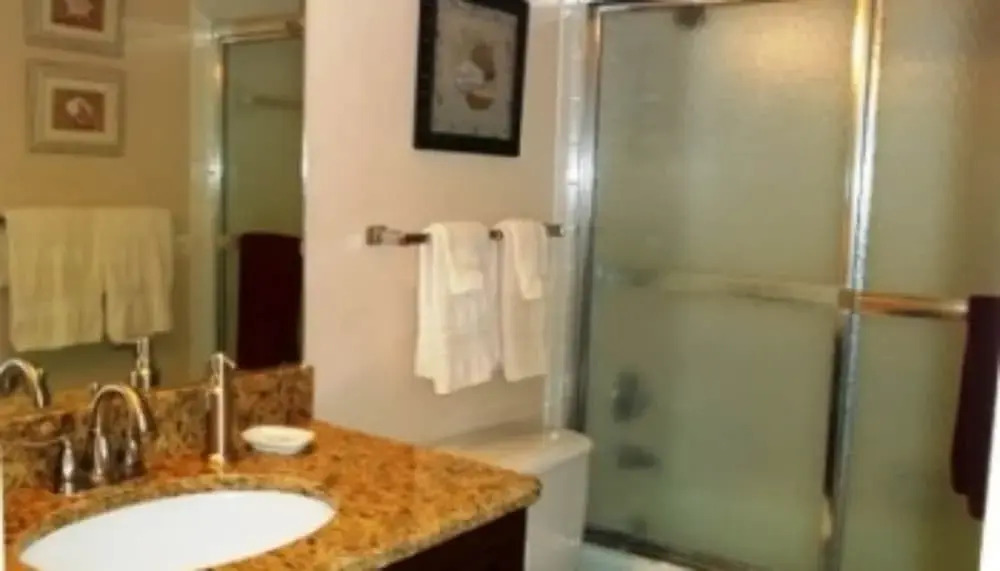 2 BR 2 BA - Traffic Free Beach  - 404 Shores Club