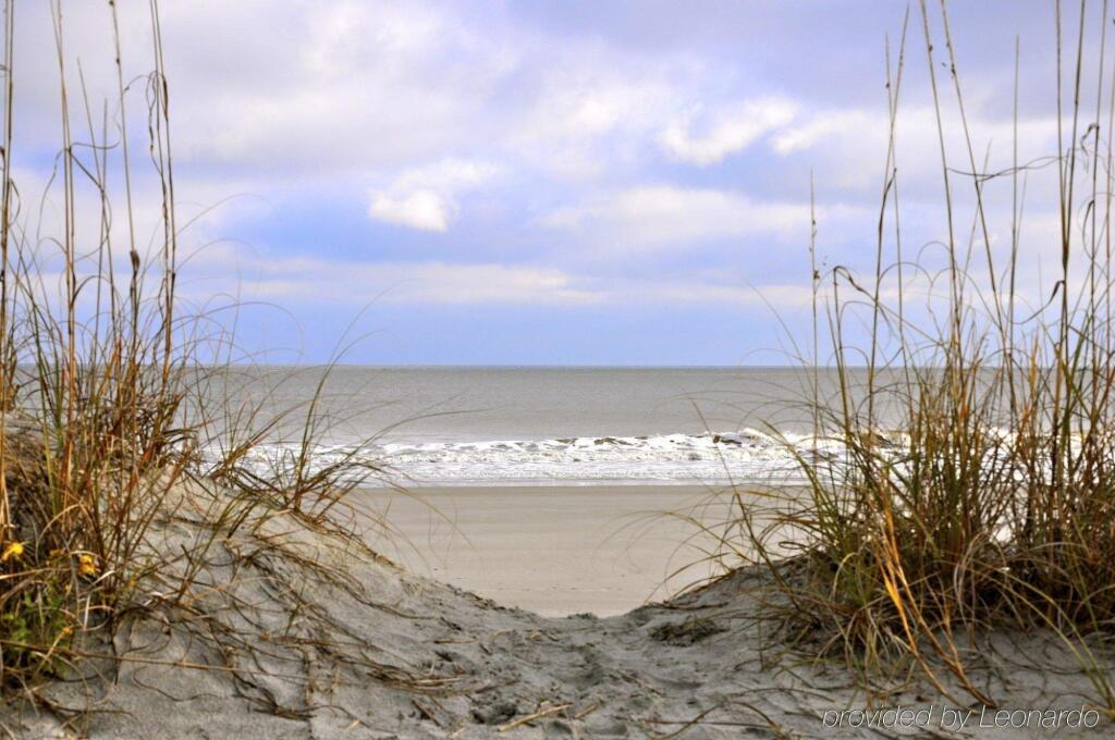 Holiday Inn Charleston-On The Beach