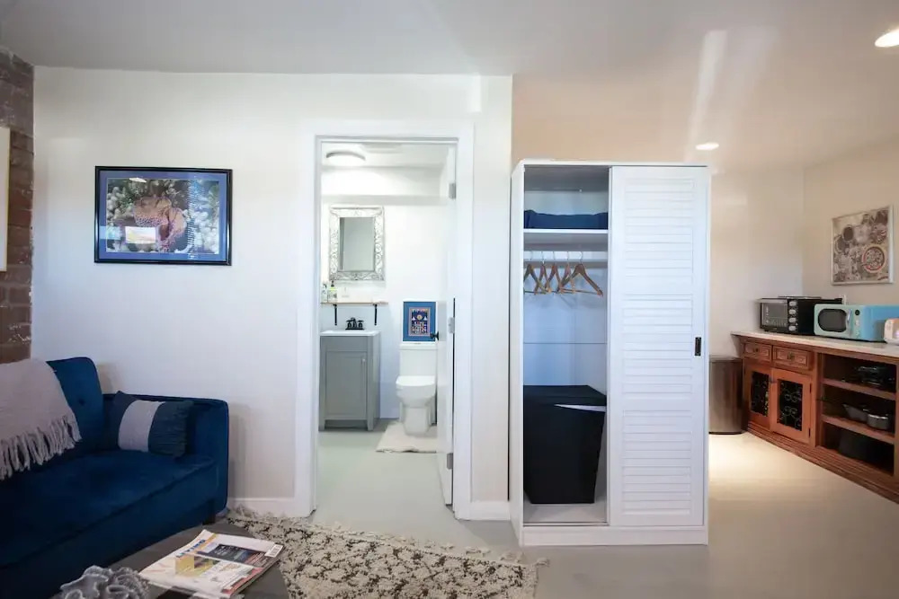 Overlooking Marina del Rey sailboats, is Green Ginger Playa Del Rey on the bluff