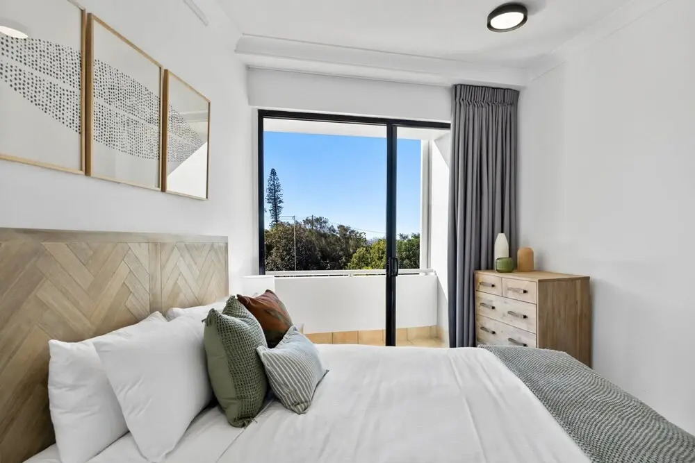 Pristine 2-bed Apartment With Pool and Balcony
