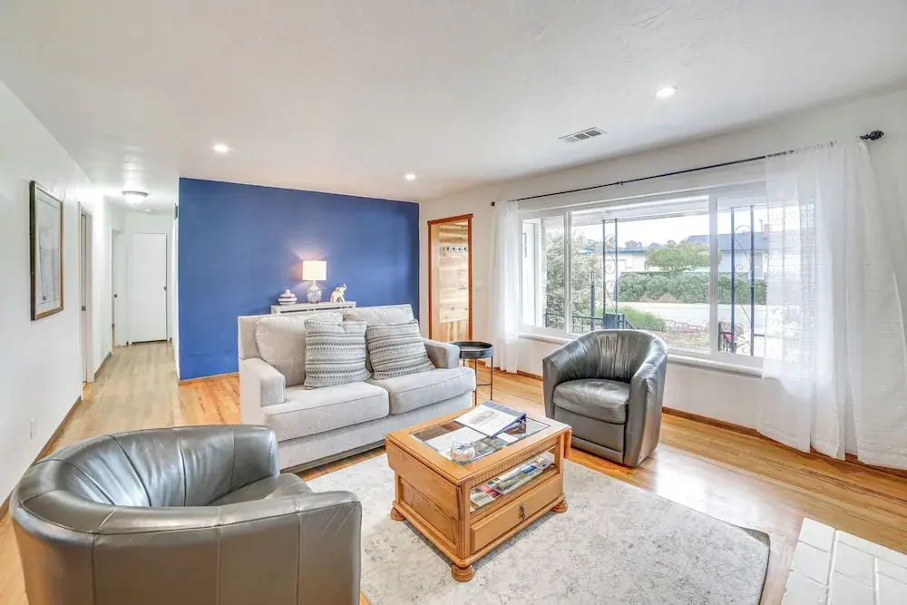 Seaside Vacation Rental w/ Patio Near Monterey Bay
