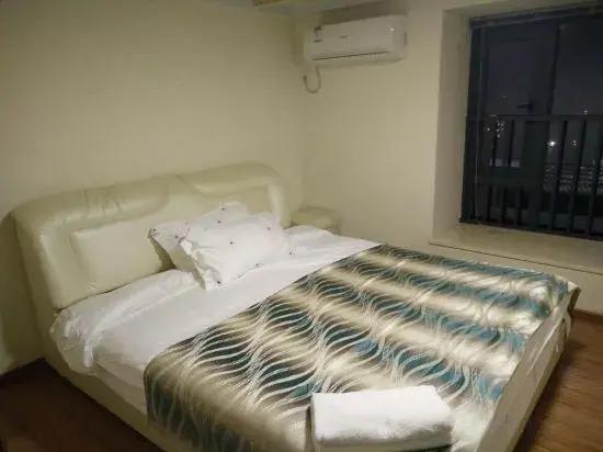 8 Days Chain Apartment Hotel Guangzhou Shangcheng International