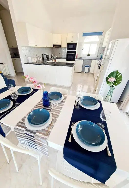 Villa Elysium, 3 bedrooms, pool, sea view & wifi