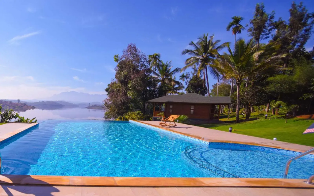 LakeRose Wayanad Resort - Lake view