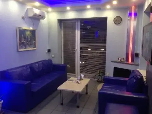 Keyless Apartment