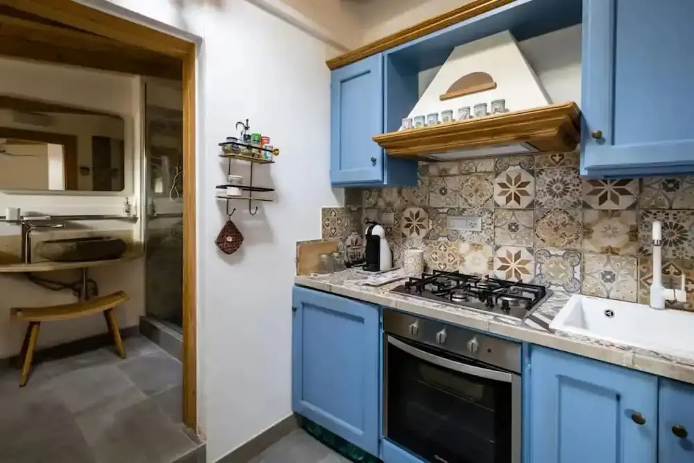 La Casa Fra gli Ulivi luxury apartments with pool near Cinque Terre and Tuscany