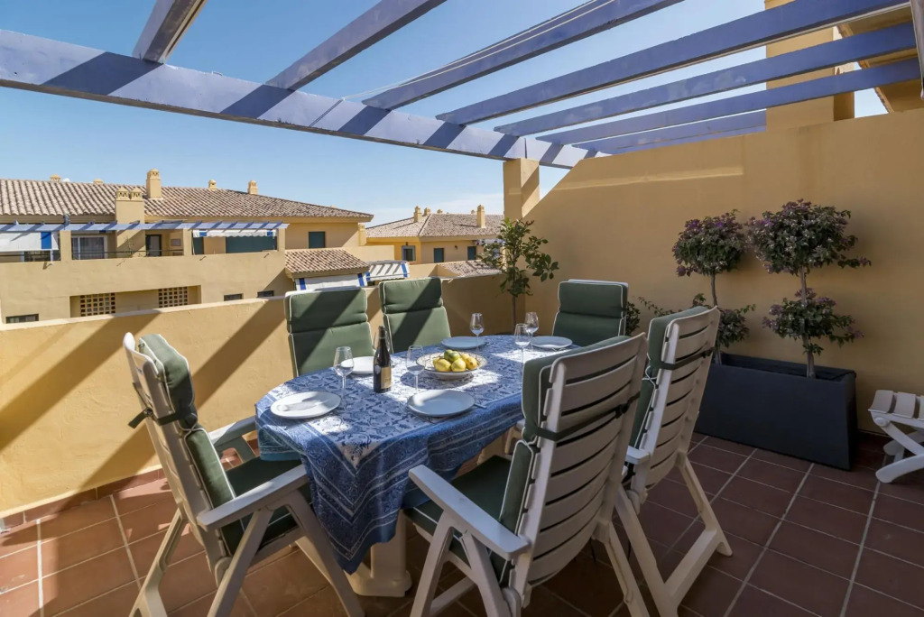 La-Beautiful 3 Bedroom Penthouse Close To Sea