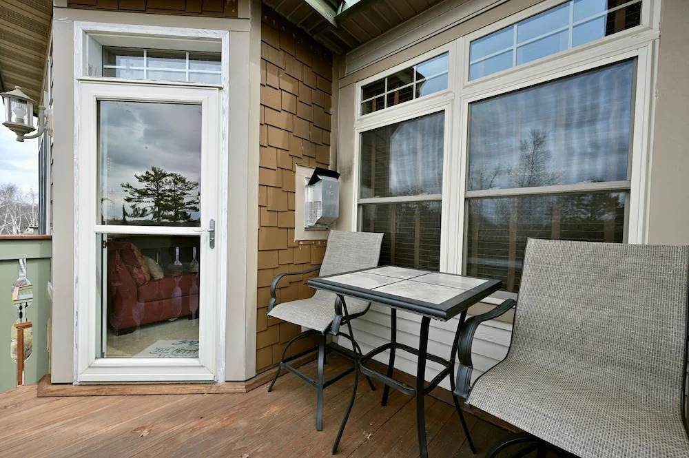 Unit 433a 1 Bd 1 Ba Condo 1 Bedroom Condo by RedAwning