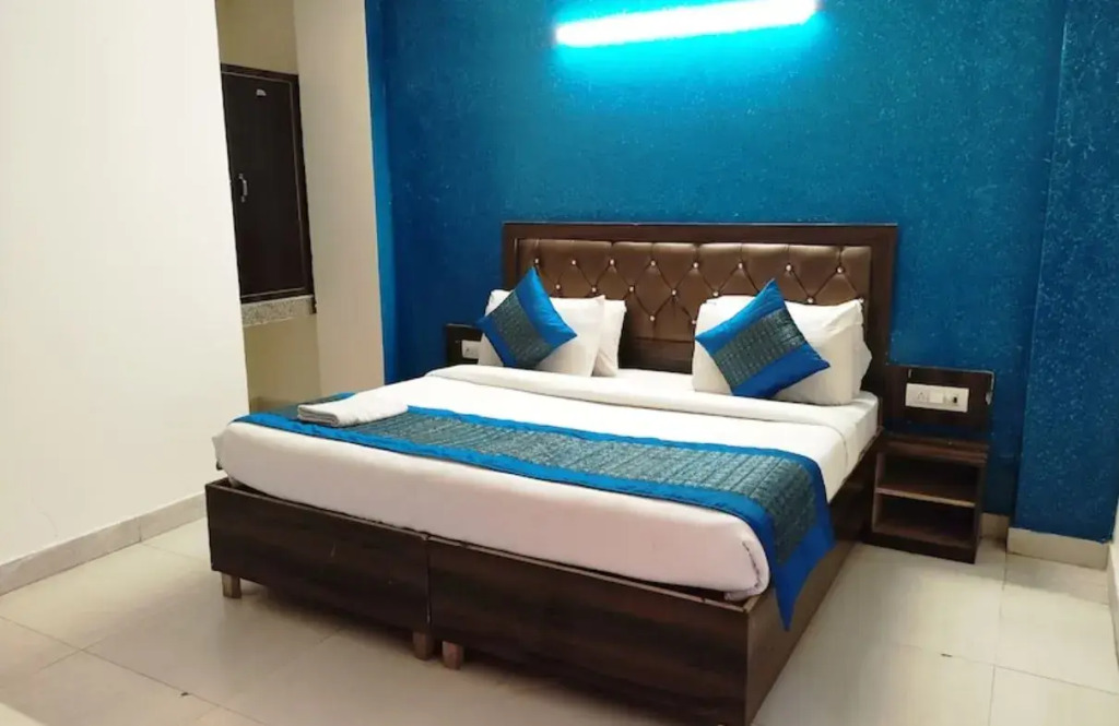 River Front Hotel Delhi
