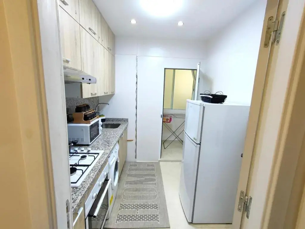 Brand New 3 Bed Apartment-Beach 8 mins-Moujahidine
