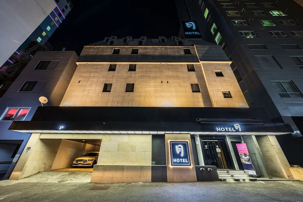 Shinchon Wol Hotel