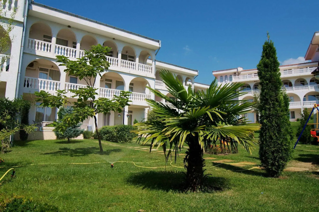Lazur Holiday Apartments