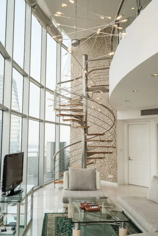 Luxury Penthouse 4BRS City Centre