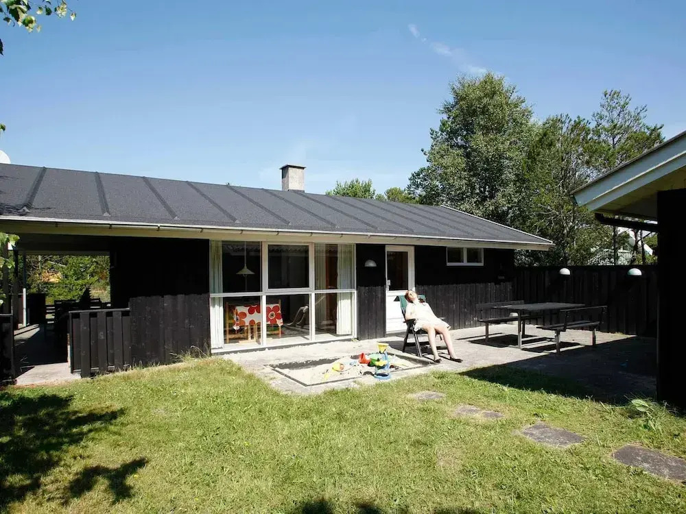 6 Person Holiday Home in Albaek