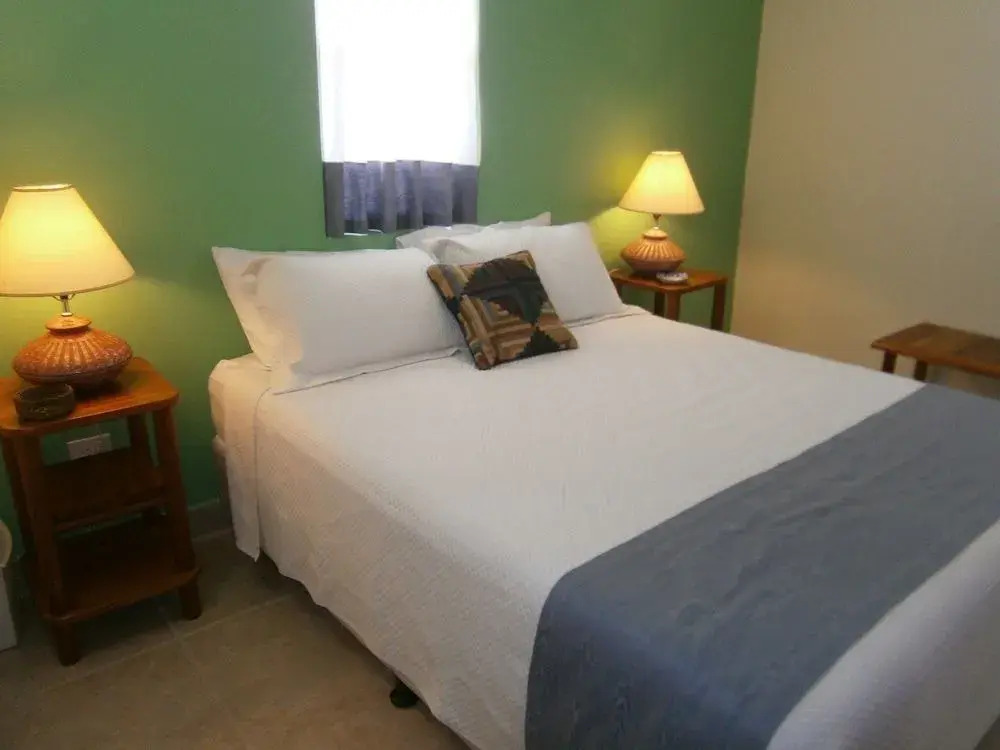 Green Acress Pool side Suite