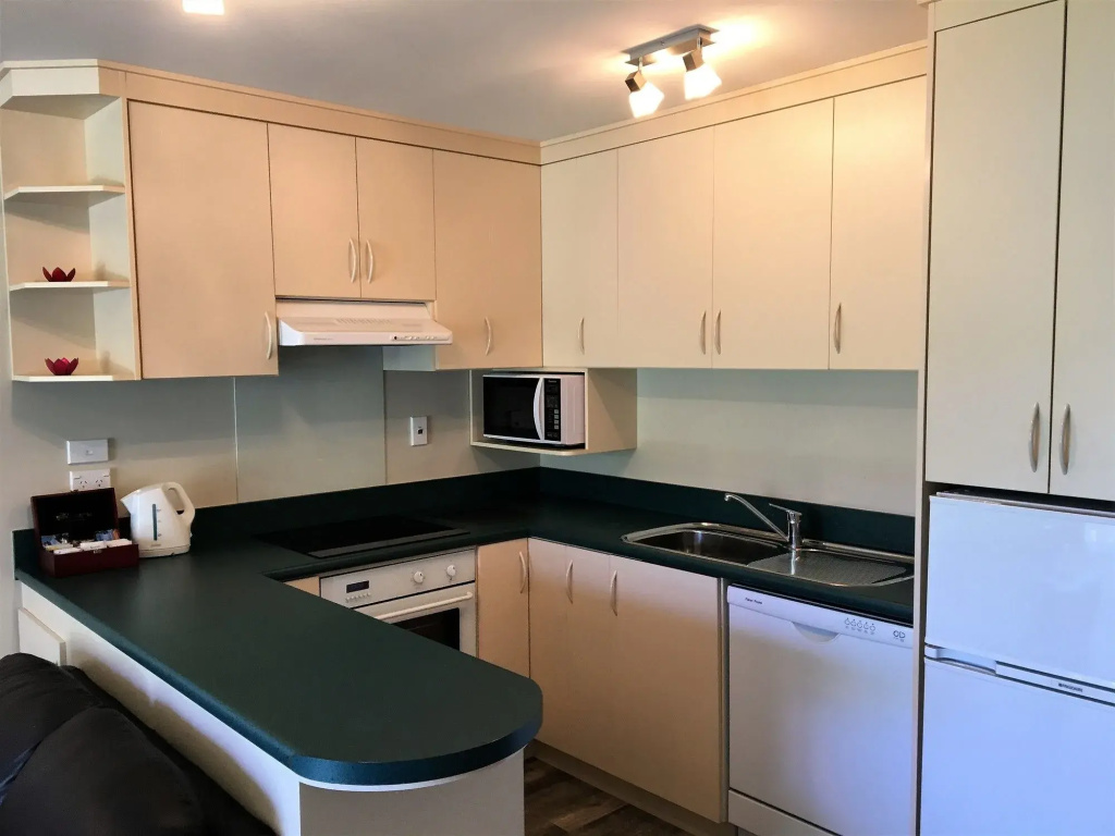 Fiordland Lakeview Motel and Apartments