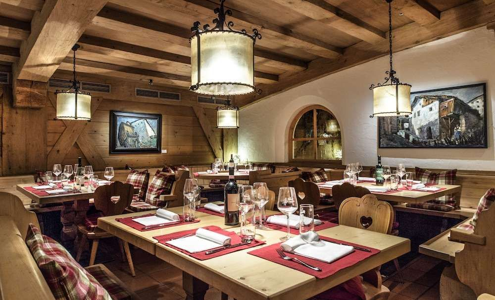 La Tambra - Residence - Central with Restaurant