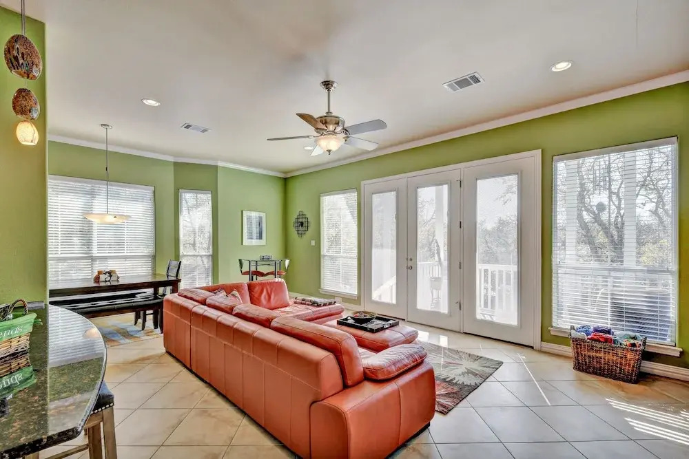 1943 Glencove Dr Home 4 Bedrooms 3 Bathrooms Home