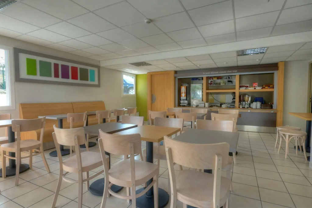 B&B HOTEL Saint-Etienne Monthieu