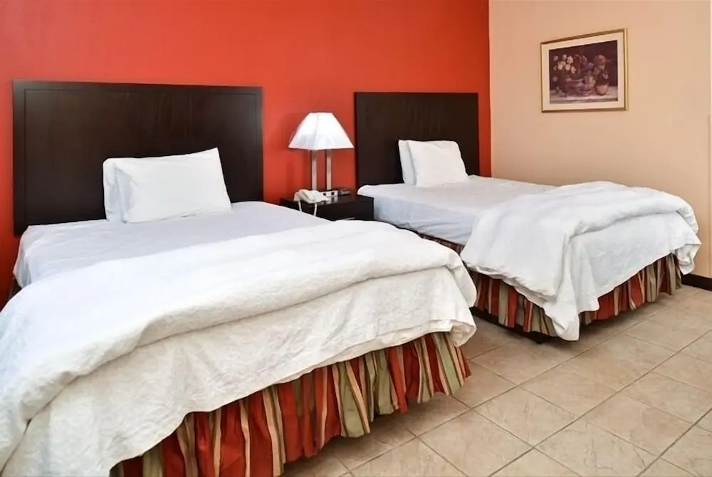 La Bonita Inn & Suites - McCamey