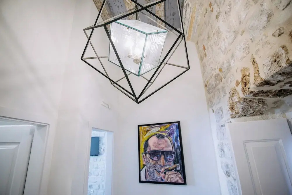 CENTRAL W ROOMS by DuHomes