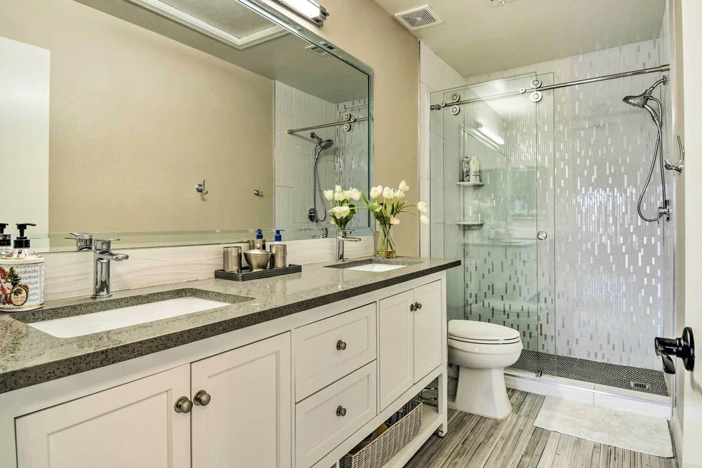 Phoenix Home: Heated Pool, Patio & Mountain Views