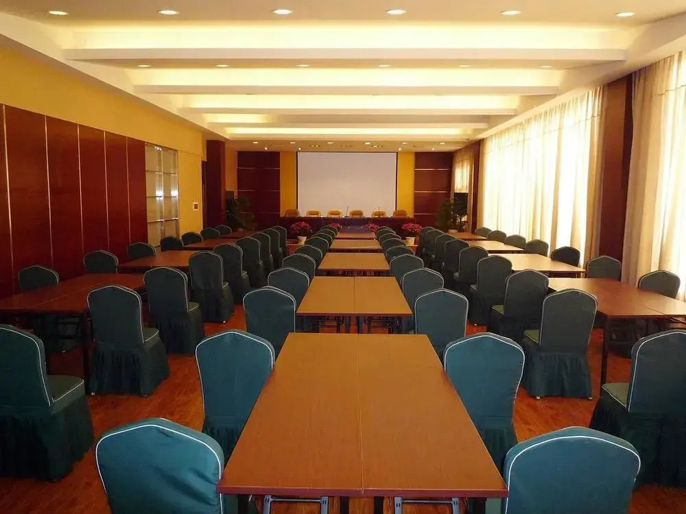 Huaxia Hotel
