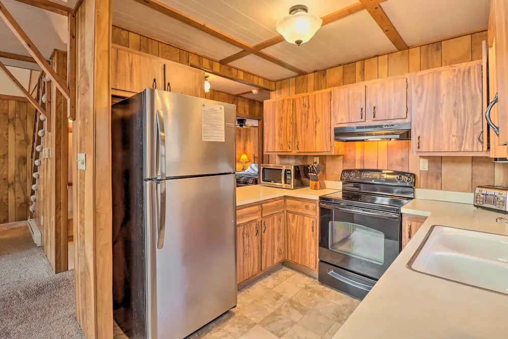 Lake Harmony Access: Home w/ Game Room + Fire Pit