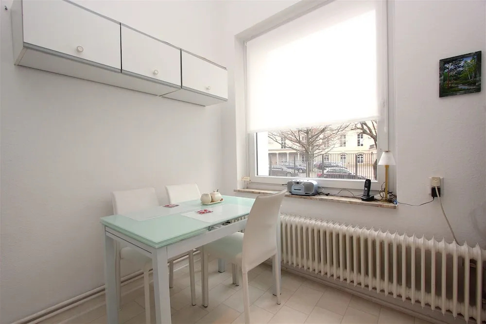 Private Apartment Schloßstraße