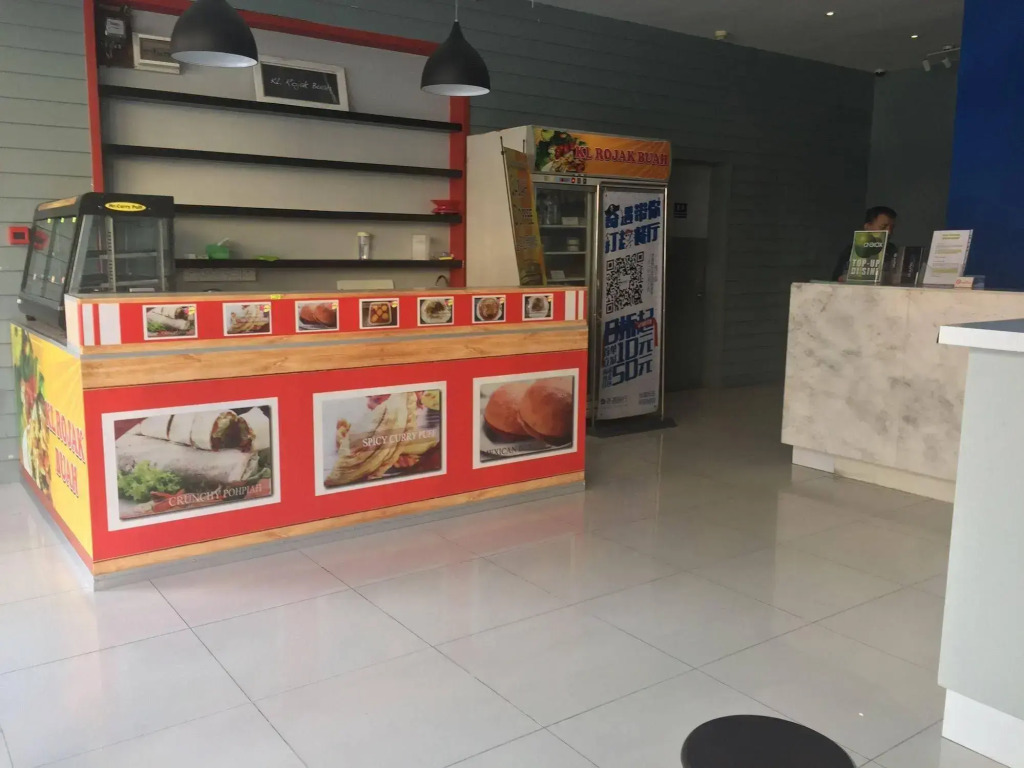 KK Suites Hotel