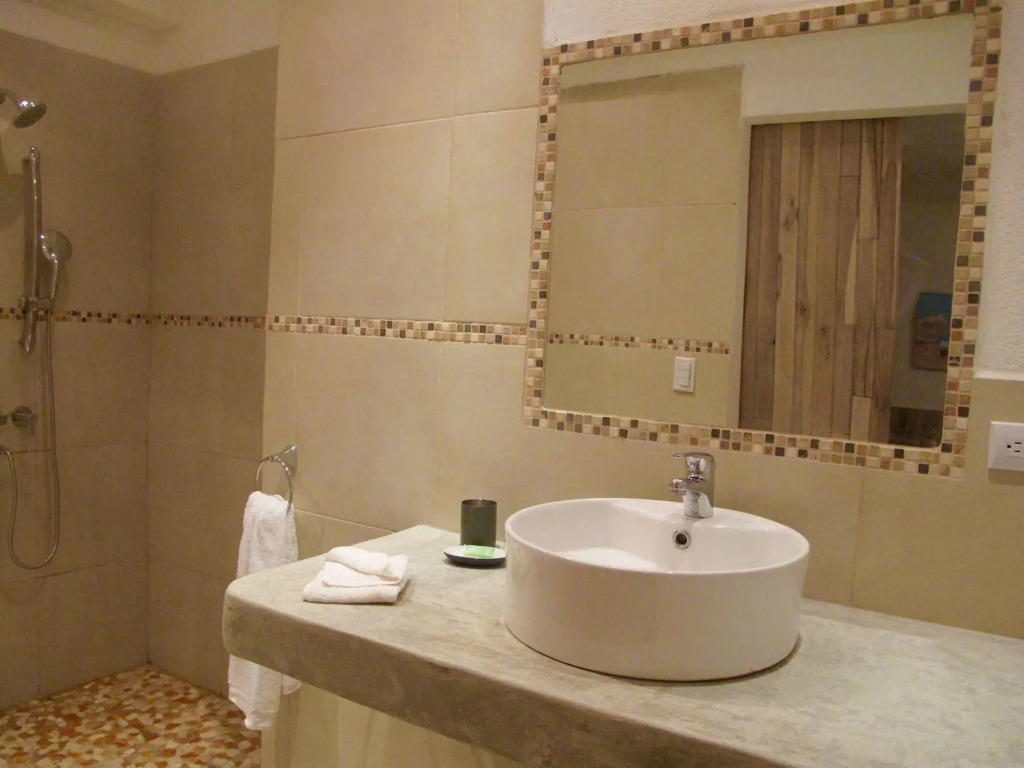 Casa Mapache Pool and Breakfast Included near Tamarindo Beach