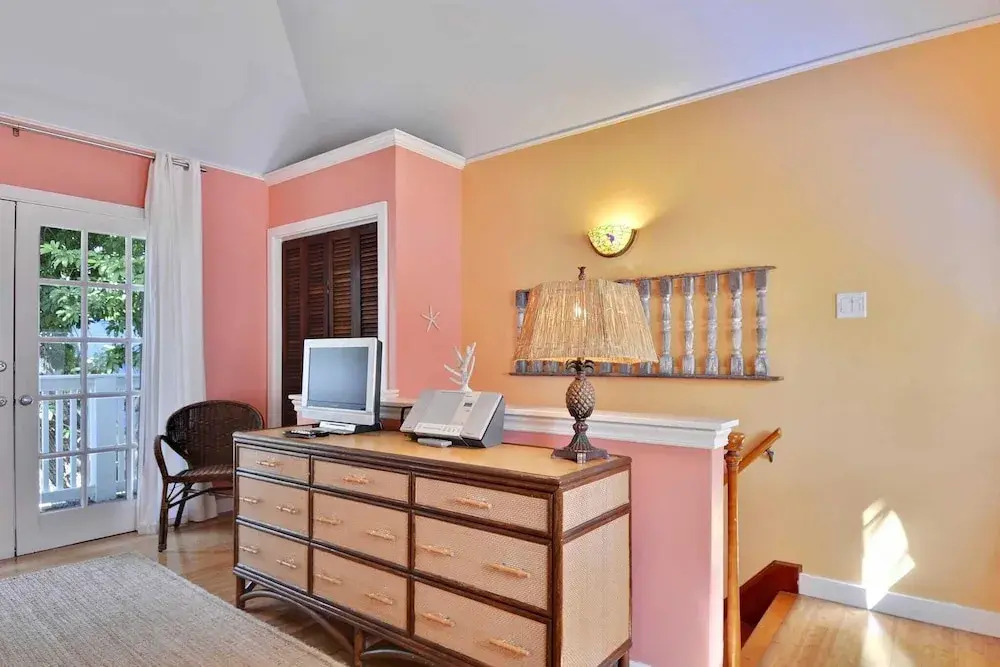 Tranquility by Avantstay Close to Duval St w/ BBQ & Shared Pool