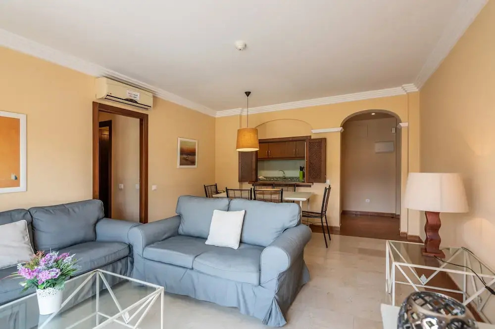 Golfside Comfort With Terrace & Pool