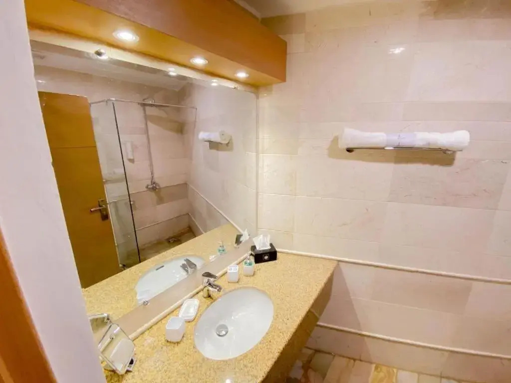 Esquire Hotel Apartments