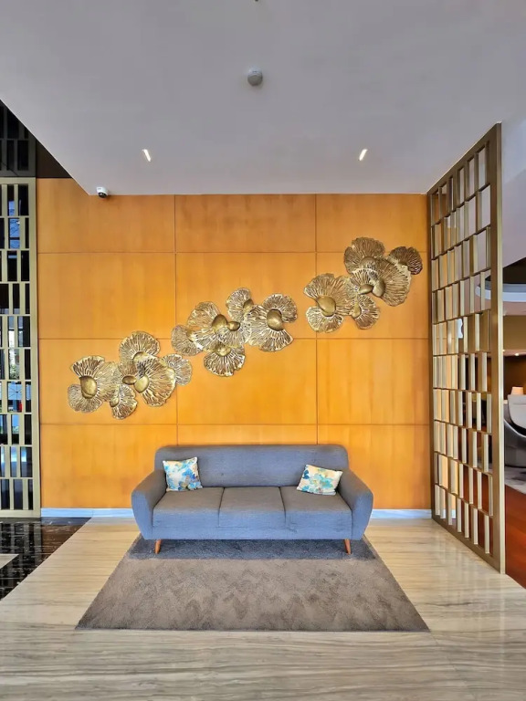 Amethyst By SanLiving - 3BR & 1 Maid Room - Central Park Mall