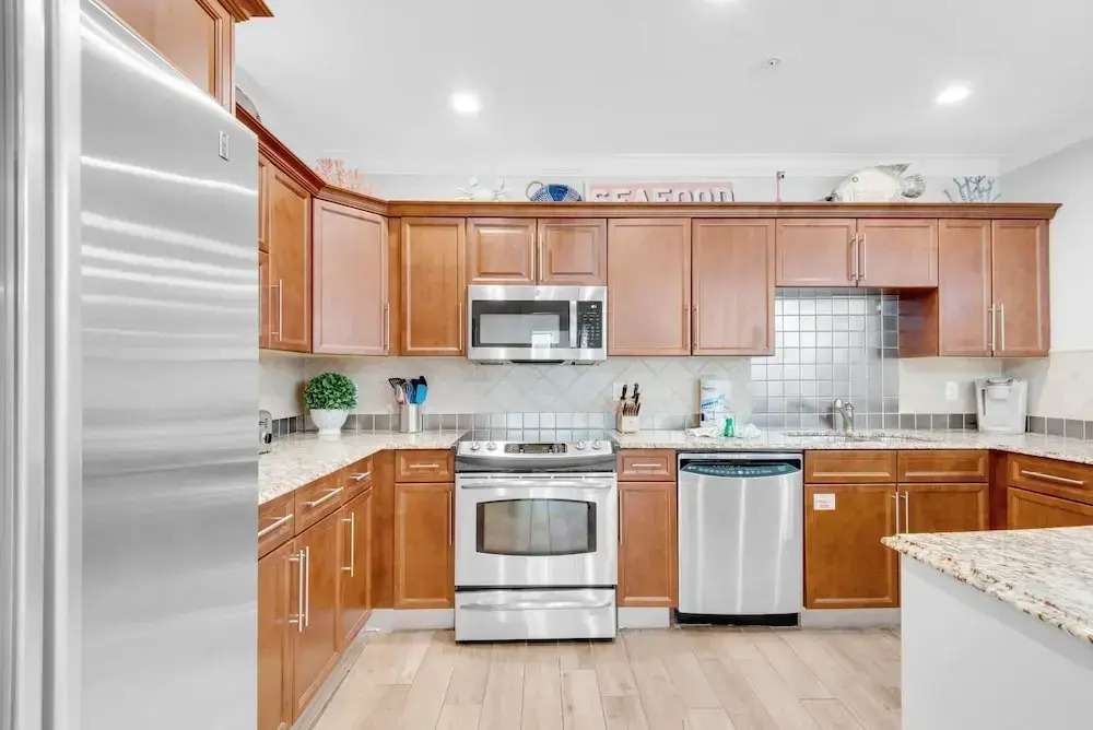 Emerald Grande W222- Rexford's Beach Retreat