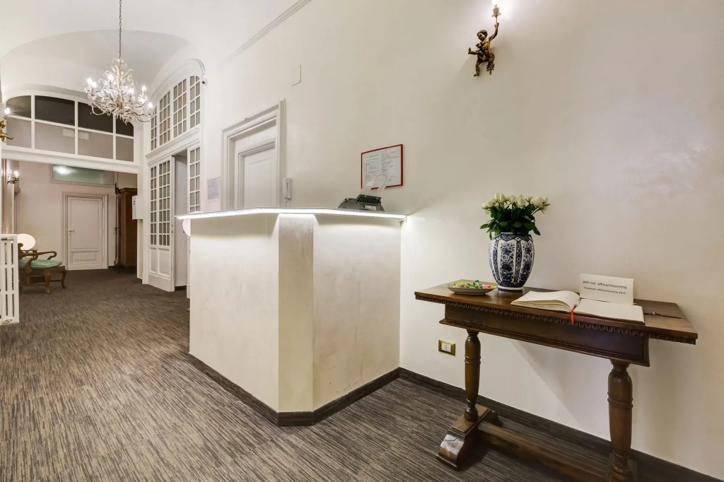 Affreschi Su Roma Luxury B&B