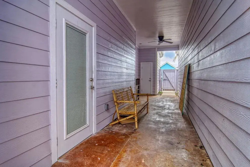 Tropical Paradise Pb209 3 Bedrooms 3 Bathrooms Condo