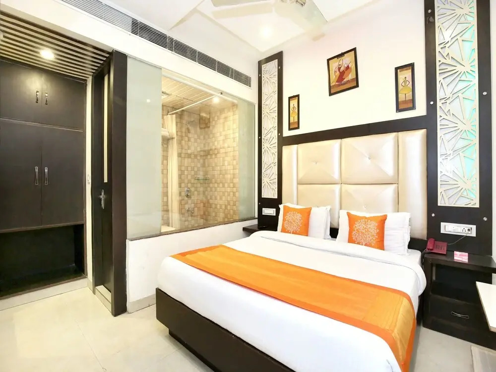 OYO 982 Hotel Royal Park
