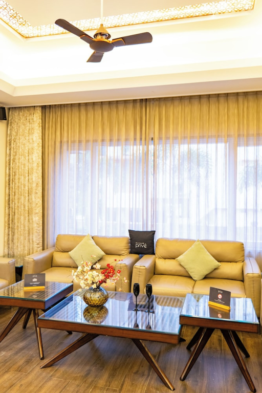 Mountain Creek by ELIVAAS Prive Pet-friendly 1 Luxe Room with Shared Pool and Gazebo