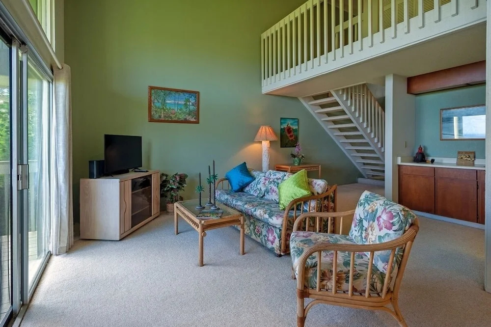 Puamana 16b 2 Bedroom Condo